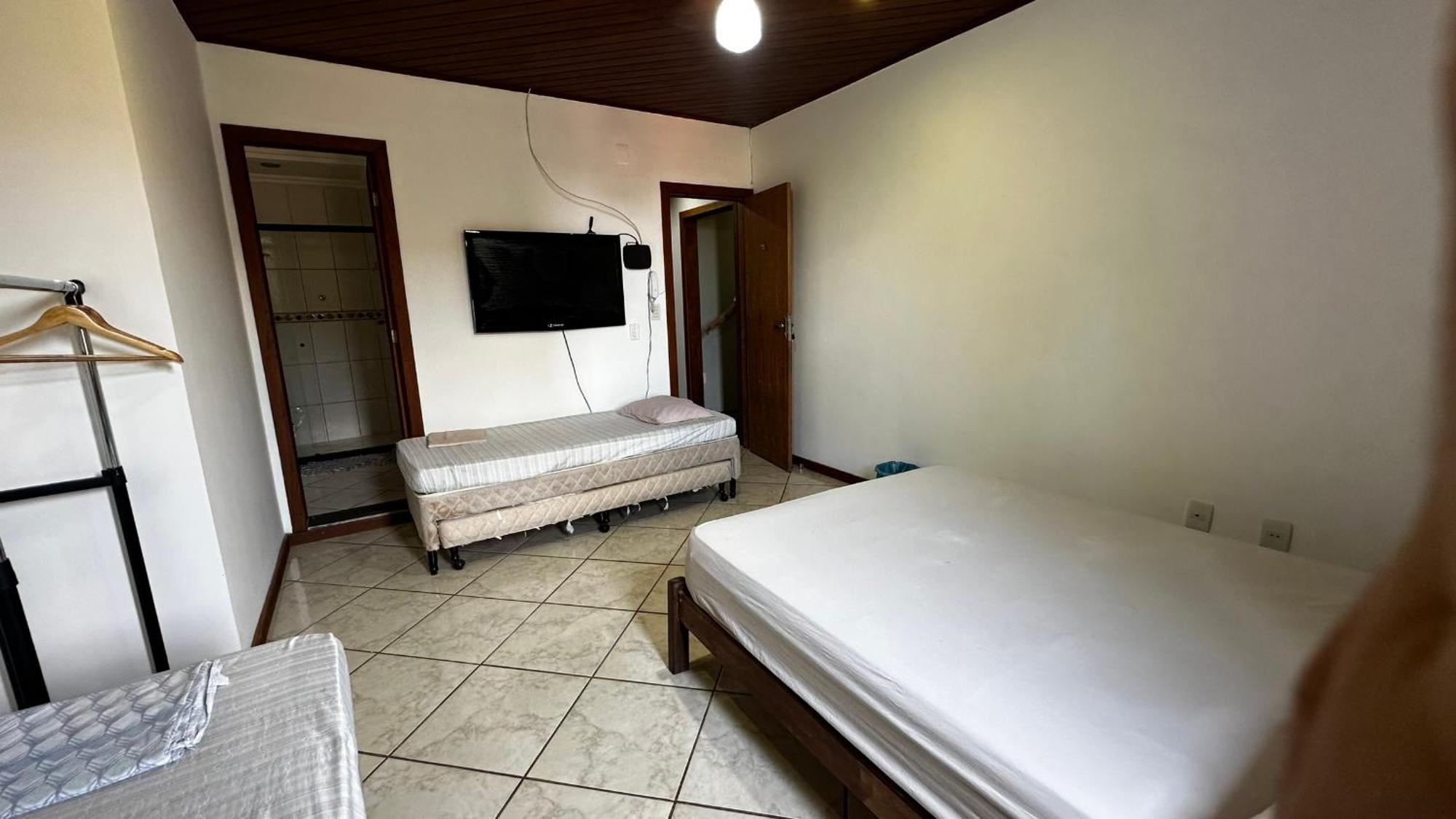 Regi House Hostel Vitória Buitenkant foto