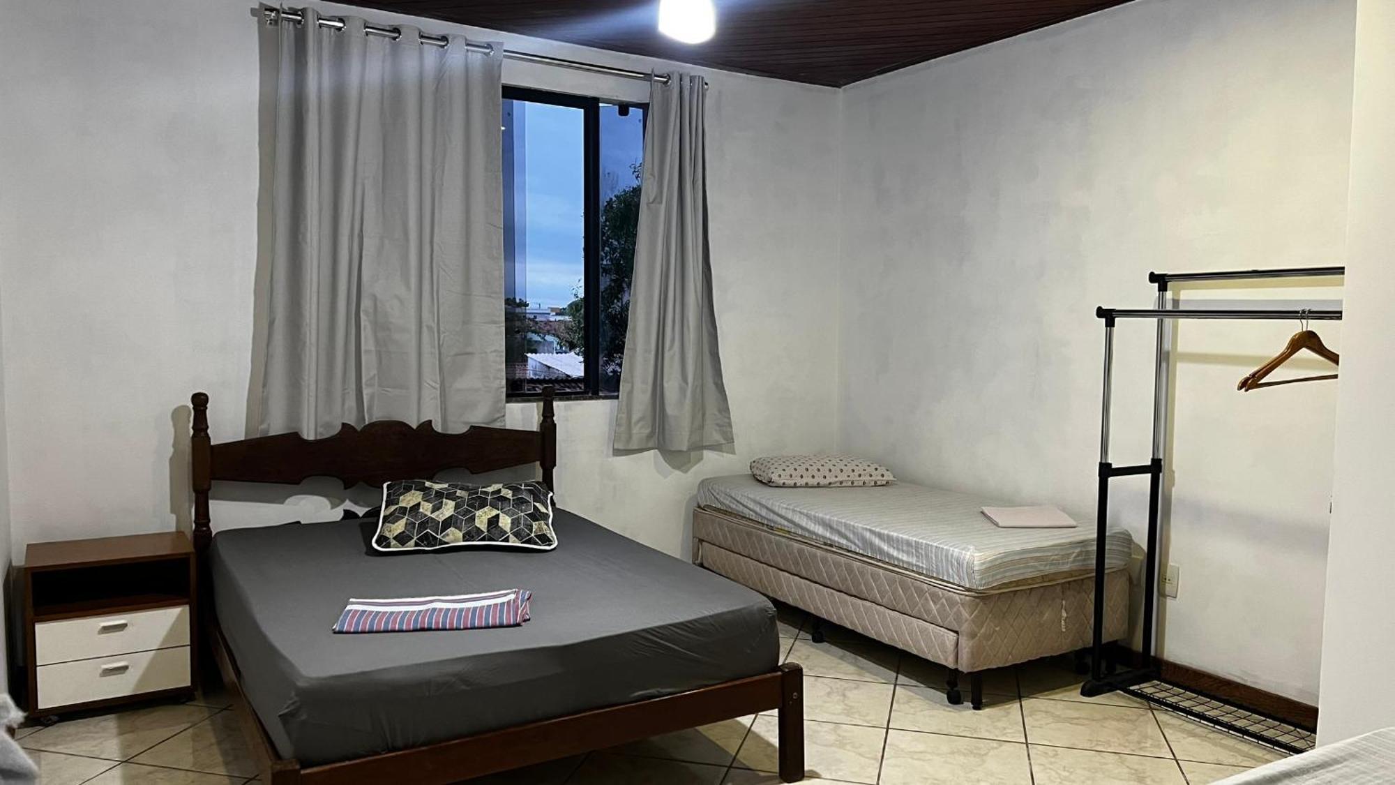 Regi House Hostel Vitória Buitenkant foto